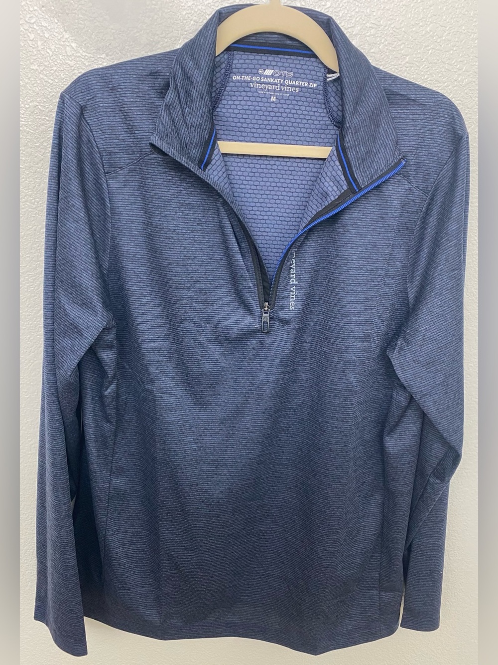 NWT Vineyard Vines Men’s Navy Quarter-Zip Pullover Size M